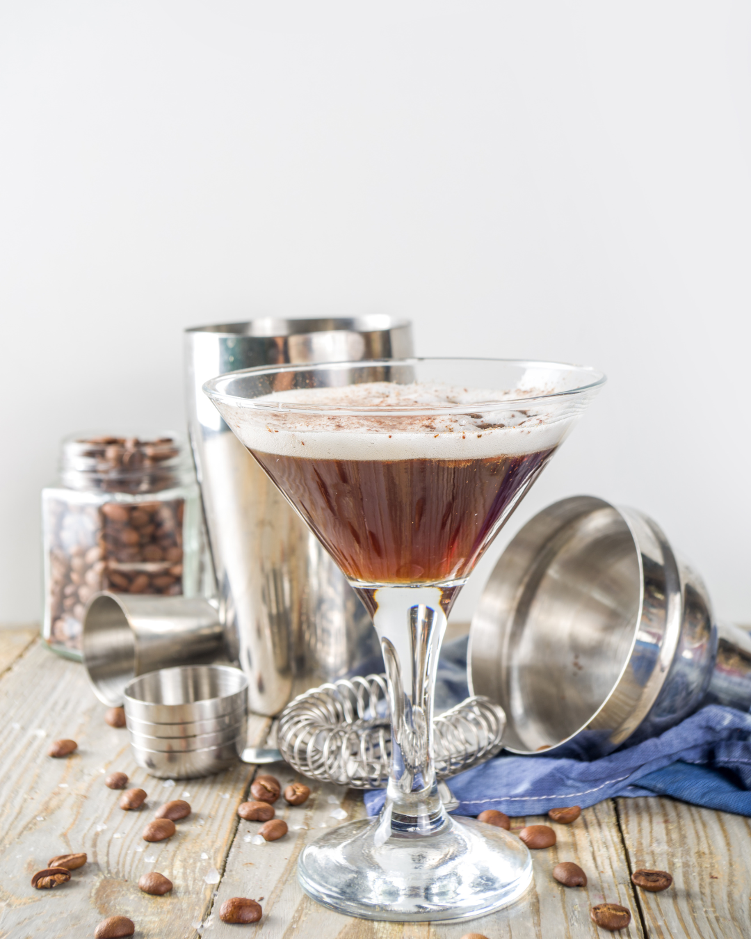 How To Make The Perfect Cold Brew Coffee Martini 🍸☕